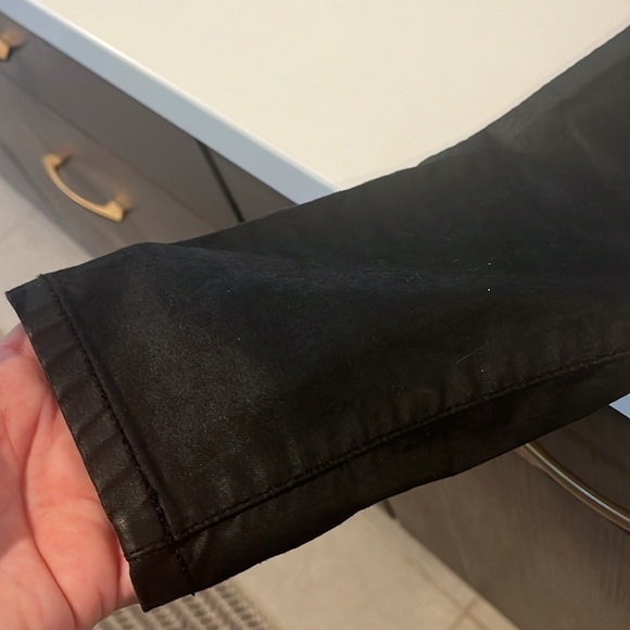 Guess black dress jean type pants - Picture 3 of 9